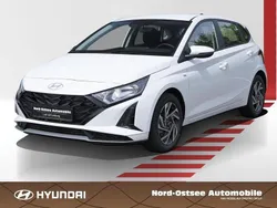 Weiß Neu 2025 Hyundai i20 Trend Limousine | 23.290 € (Fairer Preis)