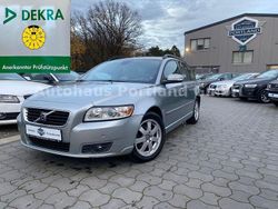 Silber Gebraucht 2008 Volvo V50 Momentum Kombi | 7.999 €
