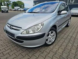 Silber Gebraucht 2004 Peugeot 307 Limousine | 2.700 € (Fairer Preis)