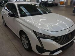 Weiß Gebraucht 2022 Peugeot 308 SW Allure Kombi | 15.550 € (Guter Preis)