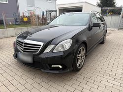 Schwarz Gebraucht 2011 Mercedes E250 Avantgarde Kombi | 7.800 € (Guter Preis)
