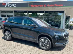 Schwarz Neu 2025 Skoda Karoq Selection SUV | 34.888 € (Fairer Preis)