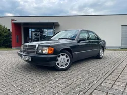 Schwarz Gebraucht 1993 Mercedes 190 Sportline Limousine | 8.000 €