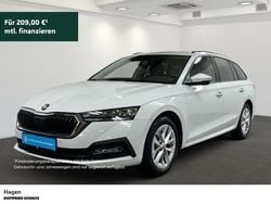 Weiß Gebraucht 2021 Skoda Octavia Ambition Kombi | 18.450 € (Guter Preis)