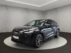 Mythosschwarz metallic Gebraucht 2022 Audi Q4 Sportback e-tron Ambiente SUV | 31.700 € (Etwas zu teuer)
