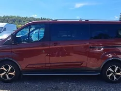 Kapurrot Gebraucht 2022 Ford Tourneo Custom Active Van / Kleinbus | 41.990 € (Guter Preis)