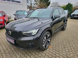 Onyx black / metallic Gebraucht 2024 Volvo XC40 Plus SUV | 32.950 € (Fairer Preis)