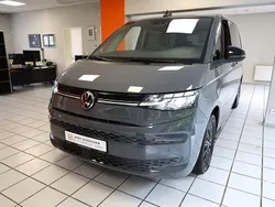 Grau Gebraucht 2024 VW T7 Life Van | 49.980 € (Guter Preis)