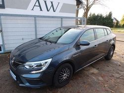 Grau Gebraucht 2017 Renault Mégane IV Life Limousine | 5.850 € (Superpreis)