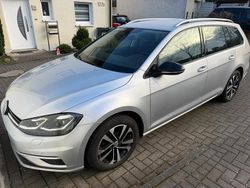 Silber Gebraucht 2019 VW Golf VII IQ Drive Kombi | 9.500 € (Superpreis)