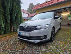 Grau Gebraucht 2015 Skoda Rapid Monte Carlo Kombi | 12.800 €