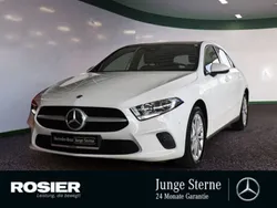 Weiss / polarweiß Gebraucht 2022 Mercedes A250 Limousine | 27.480 € (Fairer Preis)