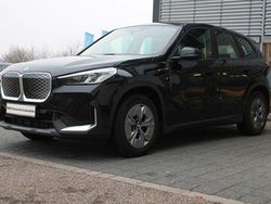 Schwarz Gebraucht 2023 BMW iX1 Performance SUV | 36.240 € (Guter Preis)