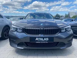 Grau Gebraucht 2022 BMW 320e Performance Limousine | 27.800 € (Superpreis)