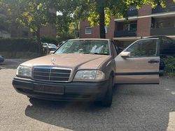 Braun Gebraucht 1994 Mercedes C180 Limousine | 3.000 €