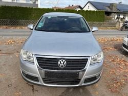 Grau Gebraucht 2005 VW Passat Sportline Limousine | 1.900 € (Superpreis)