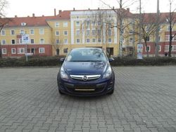 Blau Gebraucht 2014 Opel Corsa Kleinwagen | 1.700 €