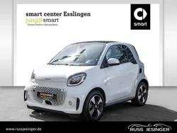 Bodypanels in white Gebraucht 2024 Smart ForTwo Electric Drive Exclusive Coupé | 15.880 € (Fairer Preis)