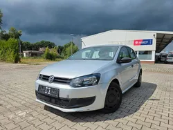 Silber Gebraucht 2010 VW Polo Trendline Limousine | 4.390 € (Etwas zu teuer)