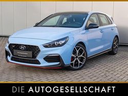 Performance blue / sol Gebraucht 2018 Hyundai i30 Limousine | 22.990 € (Etwas zu teuer)
