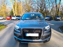 Grau Gebraucht 2009 Audi Q7 Ambiente SUV | 15.500 € (Etwas zu teuer)
