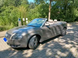 Grau Gebraucht 2004 Audi A4 Cabriolet Cabrio | 3.500 €