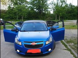 Blau Gebraucht 2011 Chevrolet Cruze Limousine | 5.000 € (Etwas zu teuer)