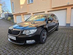 Schwarz Gebraucht 2011 Skoda Superb Elegance Kombi | 7.500 € (Fairer Preis)