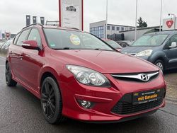 Rot Gebraucht 2011 Hyundai i30 Edition Kombi | 4.999 € (Etwas zu teuer)