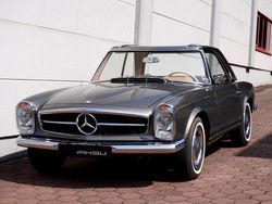 Grau Gebraucht 1964 Mercedes 230 Cabrio | 219.900 €