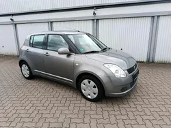 Grau Gebraucht 2007 Suzuki Swift Kleinwagen | 2.800 € (Fairer Preis)