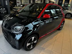 Rot Gebraucht 2021 Smart ForFour Electric Drive Limousine | 7.990 € (Fairer Preis)