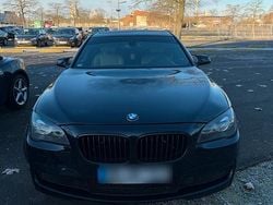 Schwarz Gebraucht 2011 BMW 730 Limousine | 11.800 € (Fairer Preis)
