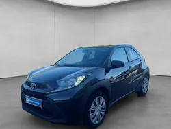 Schwarz Gebraucht 2024 Toyota Aygo Business Edition Kleinwagen | 14.460 € (Fairer Preis)