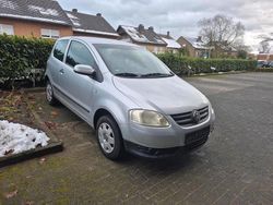 Silber Gebraucht 2005 VW Fox Kleinwagen | 950 € (Fairer Preis)