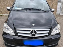 Schwarz Gebraucht 2011 Mercedes Viano Van / Kleinbus | 24.499 €