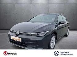 Uranograu Gebraucht 2025 VW Golf VIII Life Limousine | 24.270 € (Guter Preis)