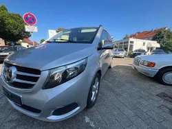 Brillantsilber Gebraucht 2018 Mercedes V220 Edition Van / Kleinbus | 37.900 € (Fairer Preis)