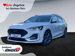 Frostweiß Gebraucht 2024 Ford Focus ST-Line Kombi | 24.760 € (Guter Preis)