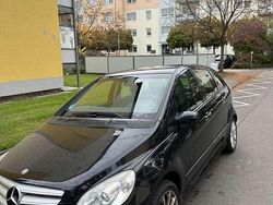 Schwarz Gebraucht 2007 Mercedes B170 Van / Kleinbus | 1.850 € (Fairer Preis)