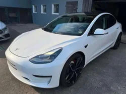 Weiß Gebraucht 2021 Tesla Model 3 Performance Limousine | 29.500 € (Guter Preis)