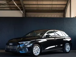 Schwarz Gebraucht 2022 Audi A3 Sportback Ambiente Limousine | 25.300 € (Fairer Preis)