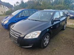 Schwarz Gebraucht 2007 Kia Ceed 2 Limousine | 2.250 € (Fairer Preis)