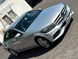 Grau Gebraucht 2016 Mercedes C180 Limousine | 19.500 € (Etwas zu teuer)