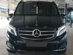 Schwarz Gebraucht 2019 Mercedes V250 Avantgarde Edition Van / Kleinbus | 45.000 € (Fairer Preis)