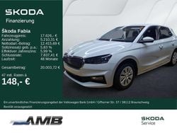Moonweiß perleffekt Gebraucht 2025 Skoda Fabia Essence Limousine | 17.280 € (Guter Preis)