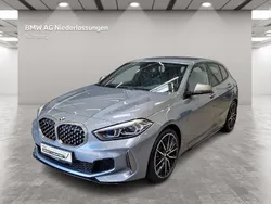 Grau Gebraucht 2024 BMW M135 Comfort Edition Kleinwagen | 41.695 € (Fairer Preis)
