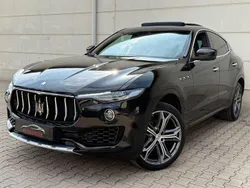 Schwarz Gebraucht 2017 Maserati Levante SUV | 31.900 € (Etwas zu teuer)
