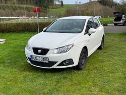 Weiß Gebraucht 2009 Seat Ibiza Style Limousine | 5.200 € (Teuer)