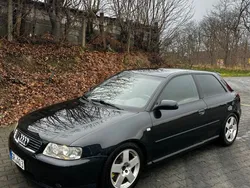 Schwarz Gebraucht 2002 Audi A3 Ambition Limousine | 3.000 €